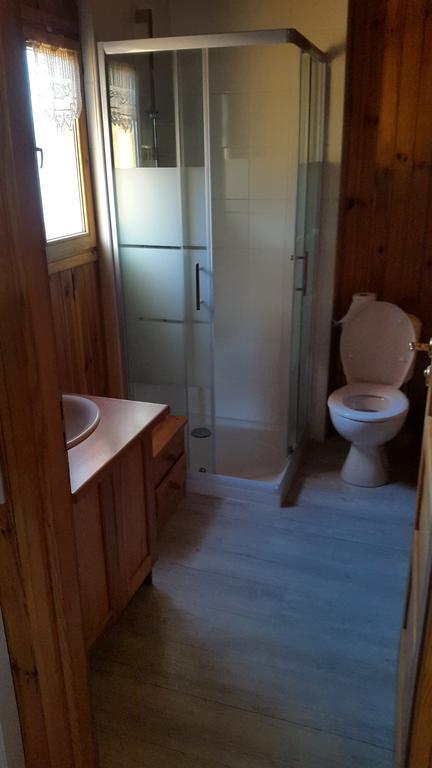 Camping La Motte Flottante La Freissinouse Екстериор снимка