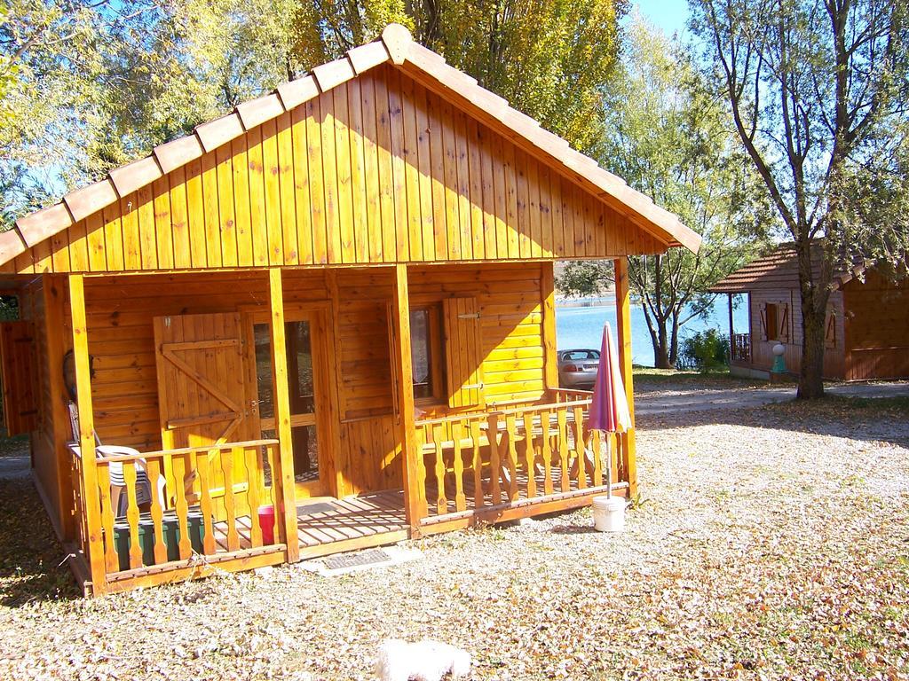 Camping La Motte Flottante La Freissinouse Екстериор снимка