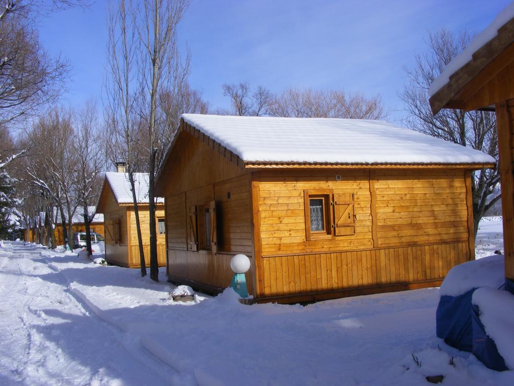 Camping La Motte Flottante La Freissinouse Екстериор снимка